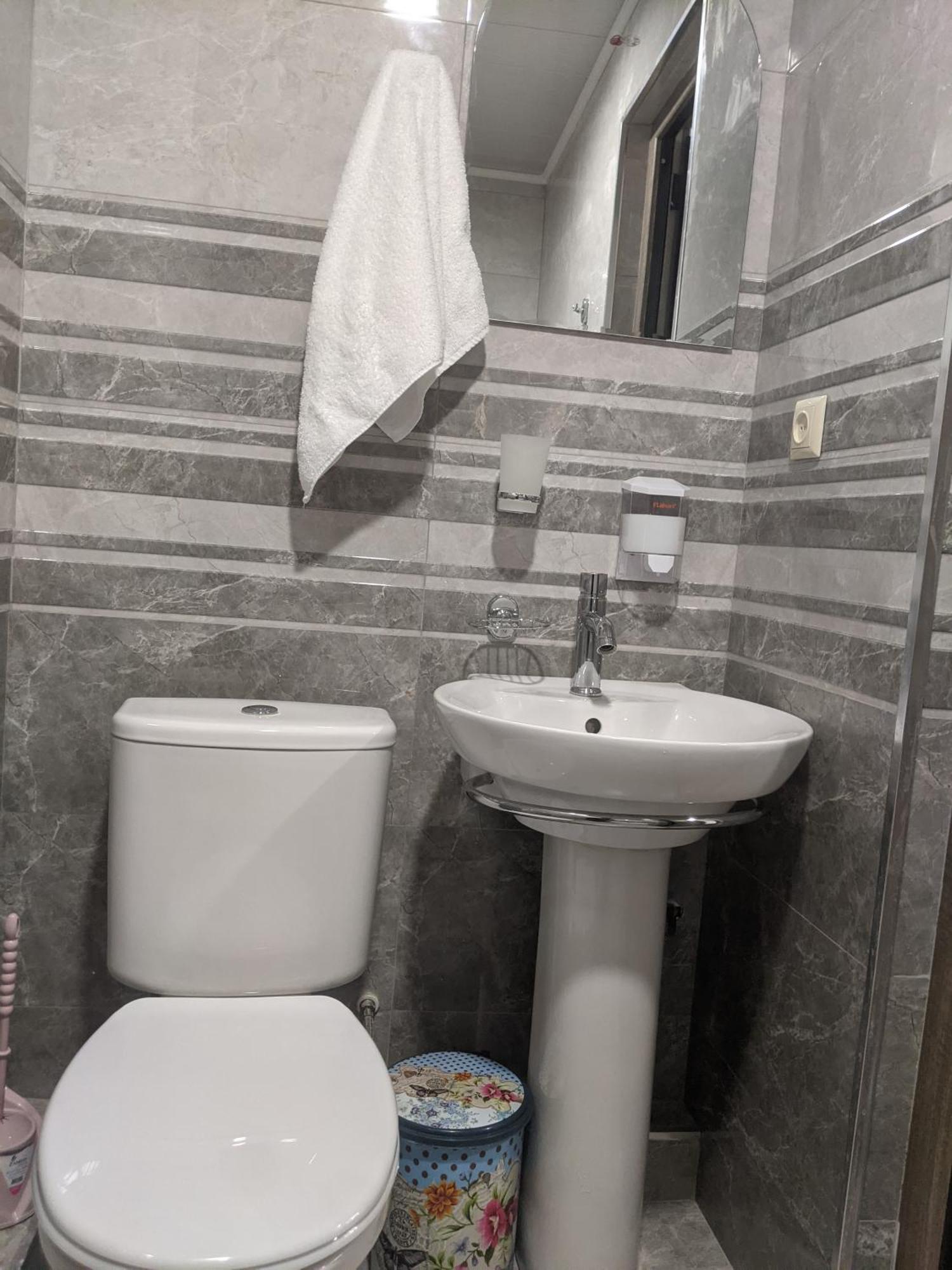 Apart Hotel Georgia Gold Tbilisi Buitenkant foto